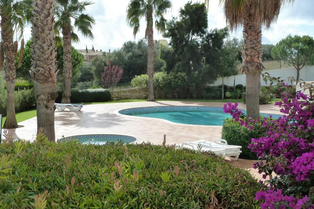 Great 2 Bedroom Apartment With Communal Pool Λάγος Εξωτερικό φωτογραφία