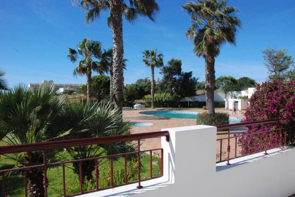 Great 2 Bedroom Apartment With Communal Pool Λάγος Εξωτερικό φωτογραφία