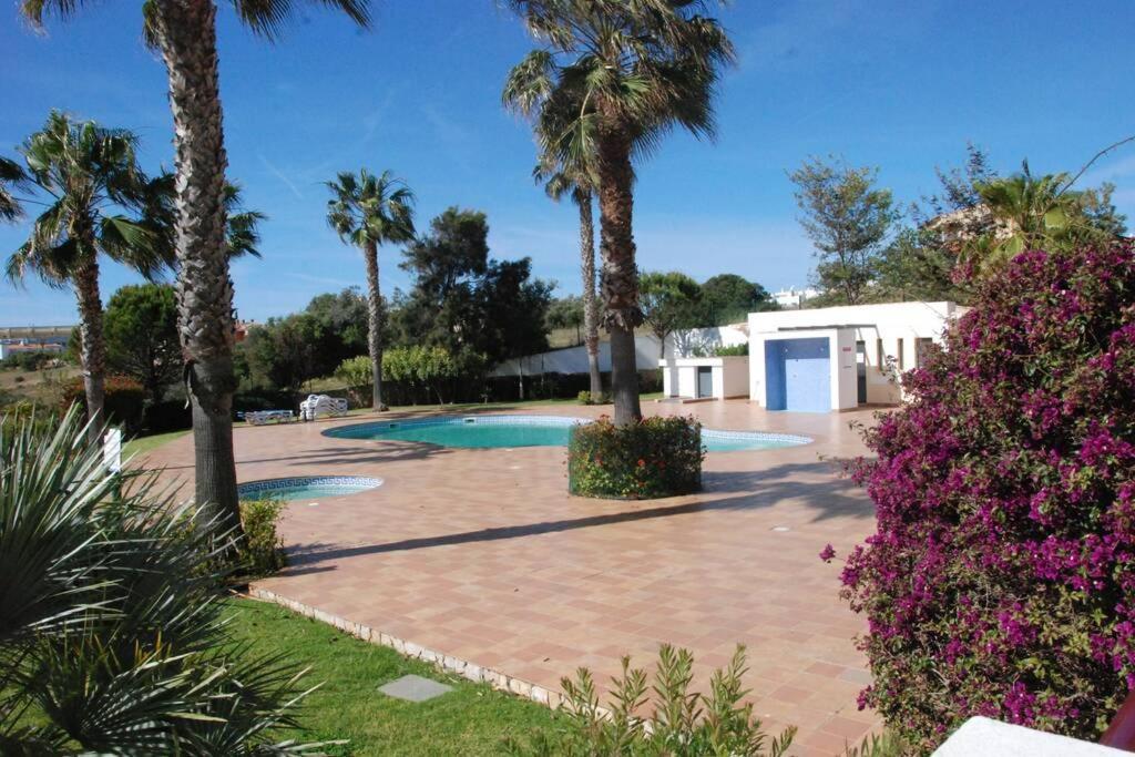 Great 2 Bedroom Apartment With Communal Pool Λάγος Εξωτερικό φωτογραφία