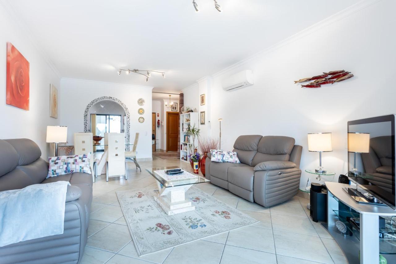 Great 2 Bedroom Apartment With Communal Pool Λάγος Εξωτερικό φωτογραφία