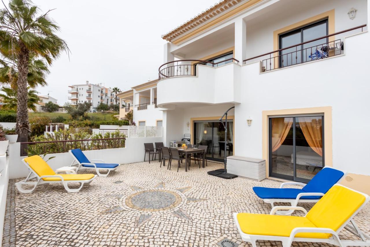 Great 2 Bedroom Apartment With Communal Pool Λάγος Εξωτερικό φωτογραφία