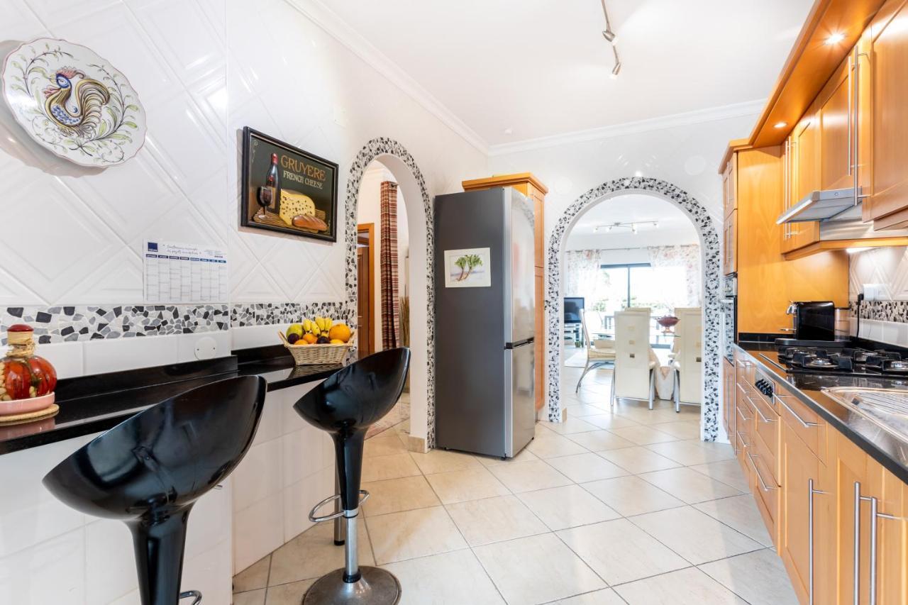 Great 2 Bedroom Apartment With Communal Pool Λάγος Εξωτερικό φωτογραφία